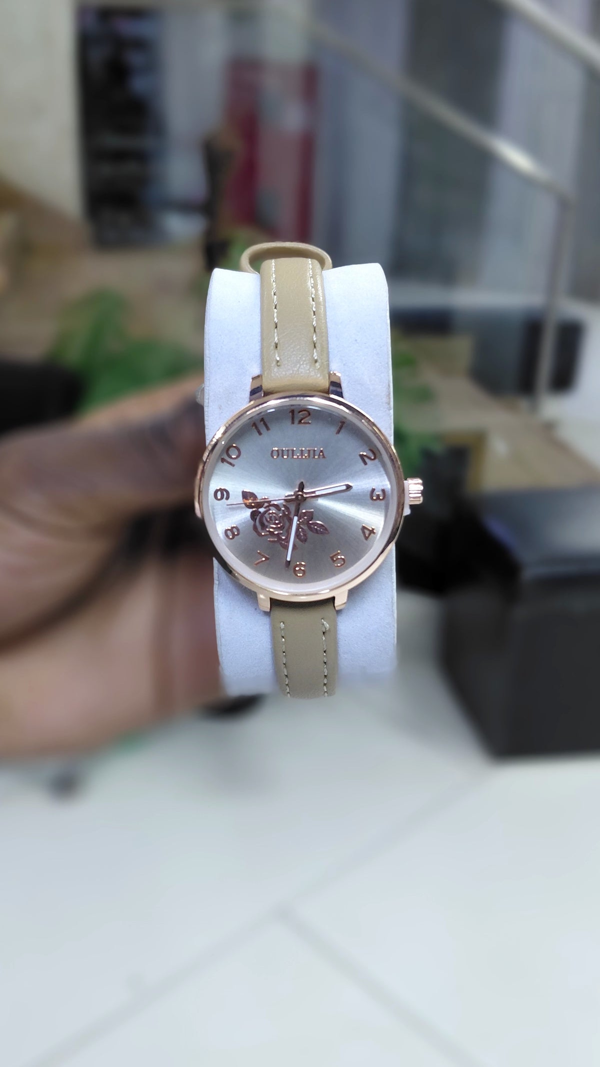 Circular leather watches for ladies