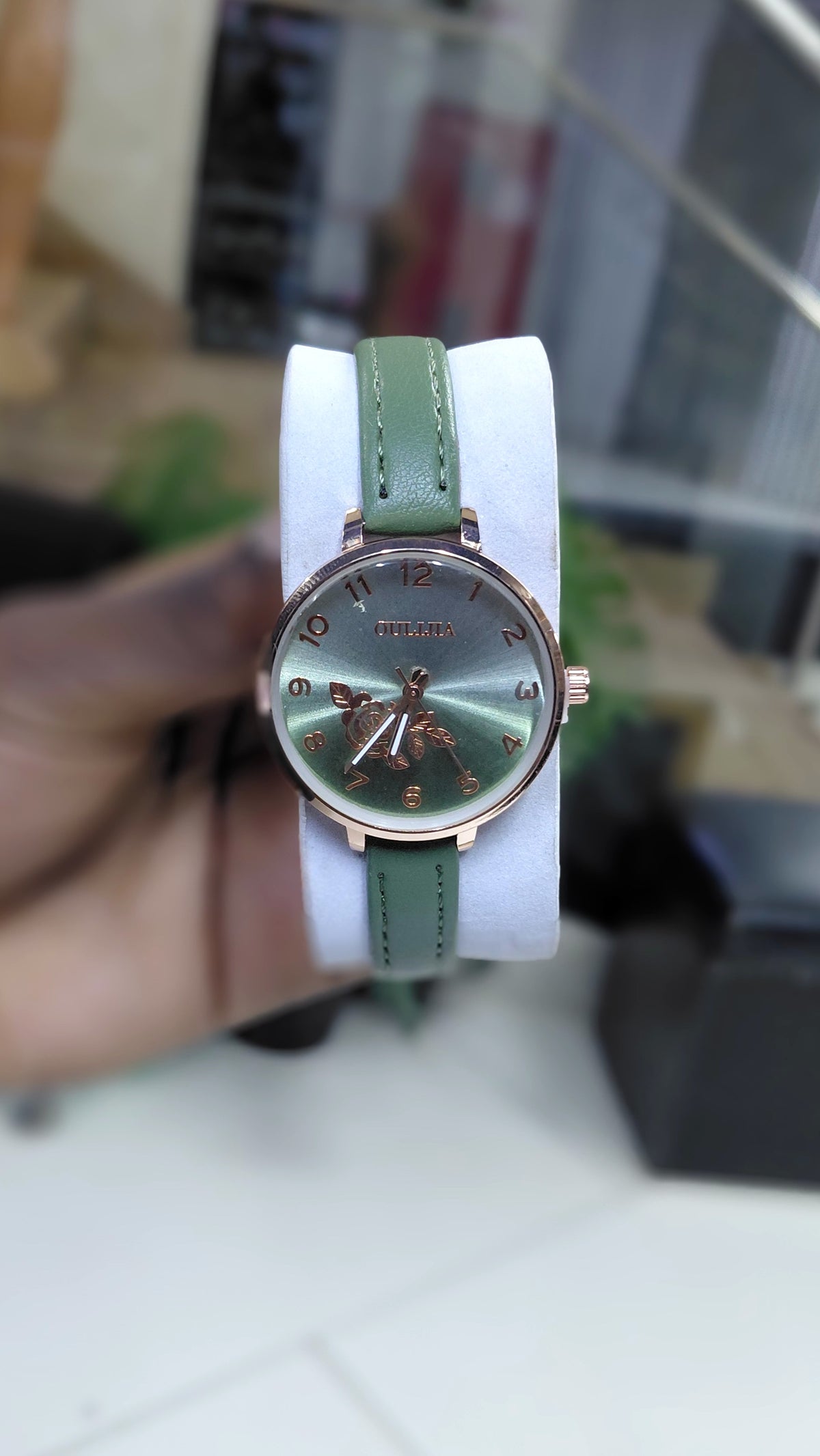 Circular leather watches for ladies