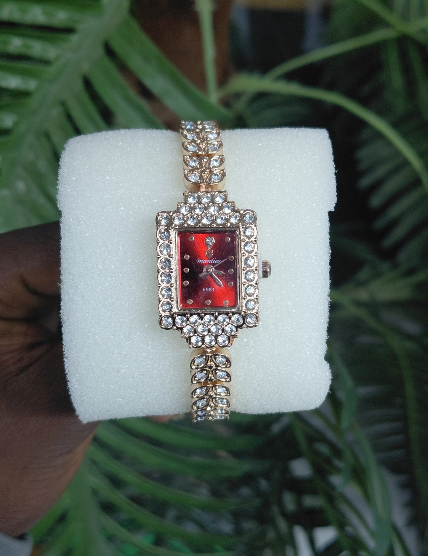 Chain watches for ladies