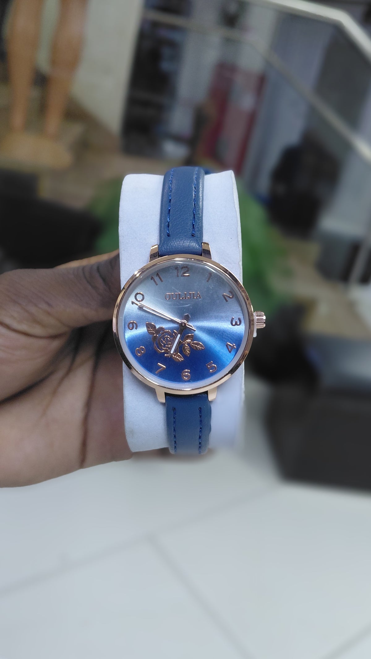Circular leather watches for ladies